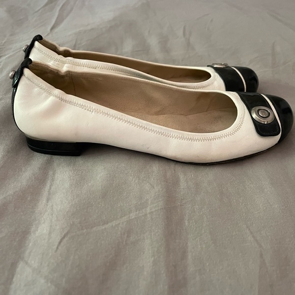 Stuart Weitzman flats - Picture 4 of 8